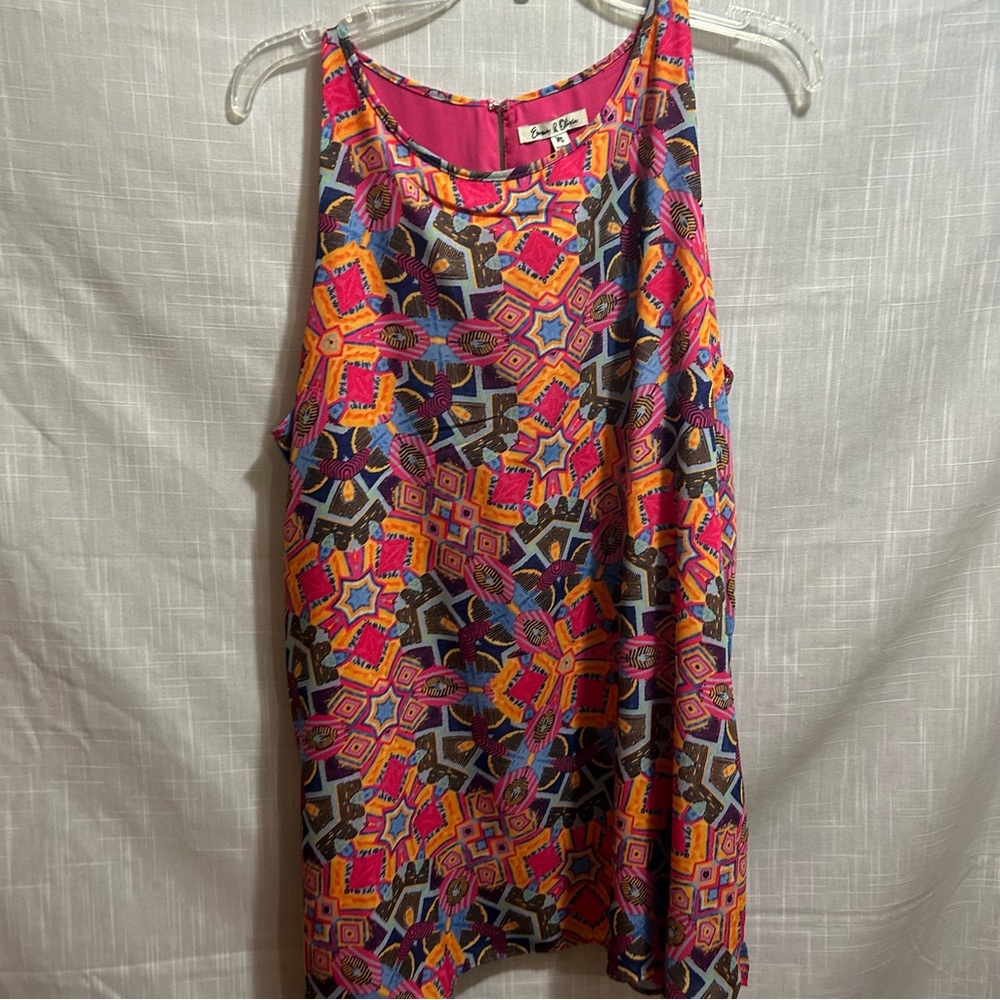3/$15 Emma & Olivia top M